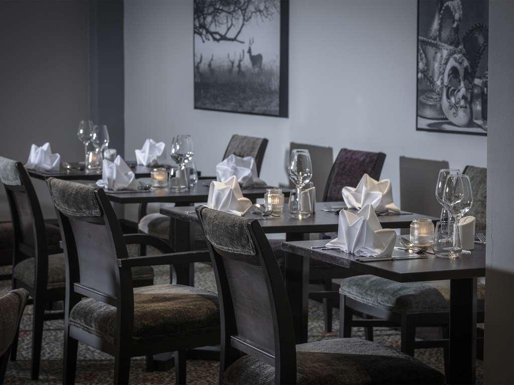 Stratford Manor Hotel Restoran gambar